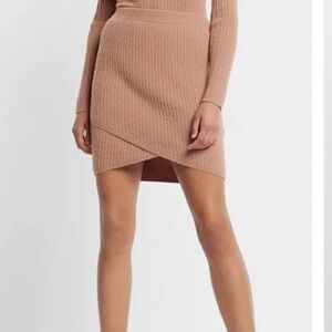 Express women’s knit super high waisted mini cable skirt NEW tan size medium